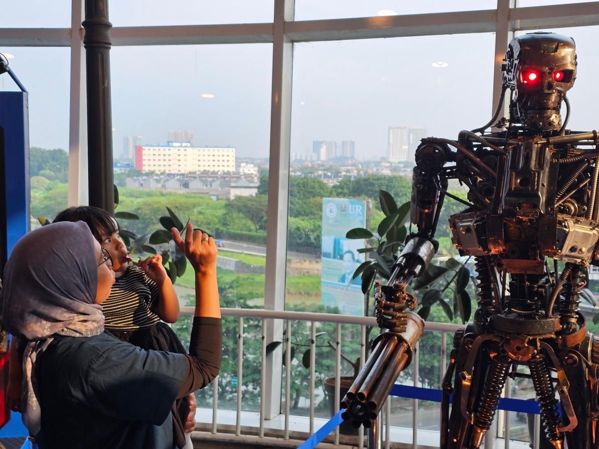 Ada Pameran Robot dari Onderdil Bekas di TangCity Mall, Gratis!
