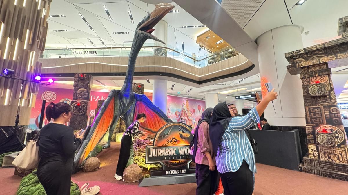Jurassic World Rebirth Hadirkan Dinosaurus di Pakuwon Mall Bekasi