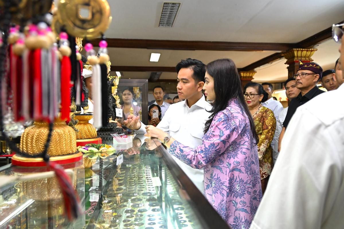 Gibran dan Selvi Ananda Tinjau Gelaran Pesta Kesenian Bali 2025