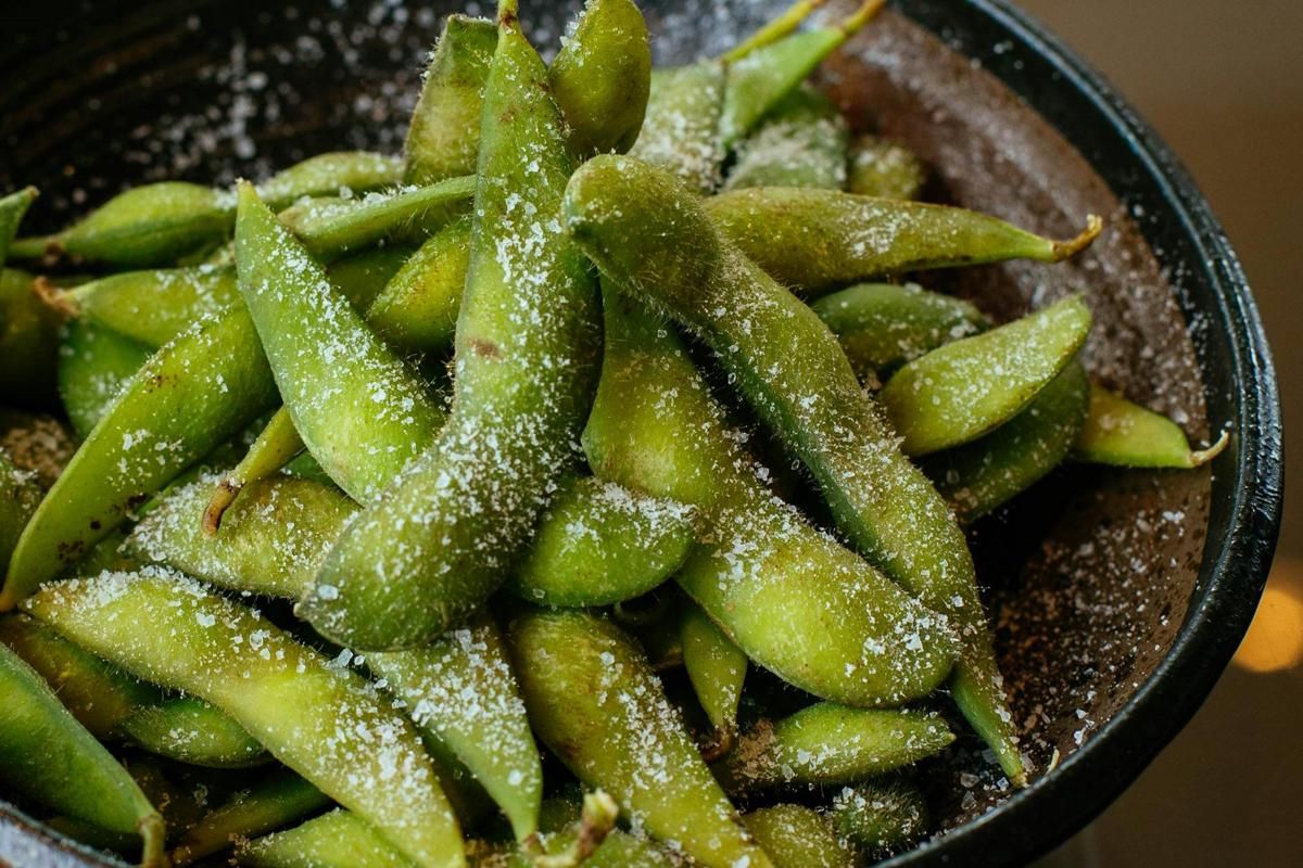 Resep Garlic Parmesan Edamame, Cara Seru Makan Kacang!