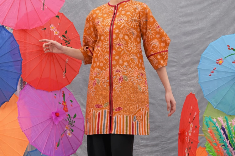 Tunik Batik 2025 untuk Penampilan Klasik dan Modern