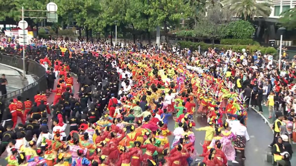 Gelaran Jakarta Dalam Warna 2025, Bundaran HI Berubah Warna-Warni