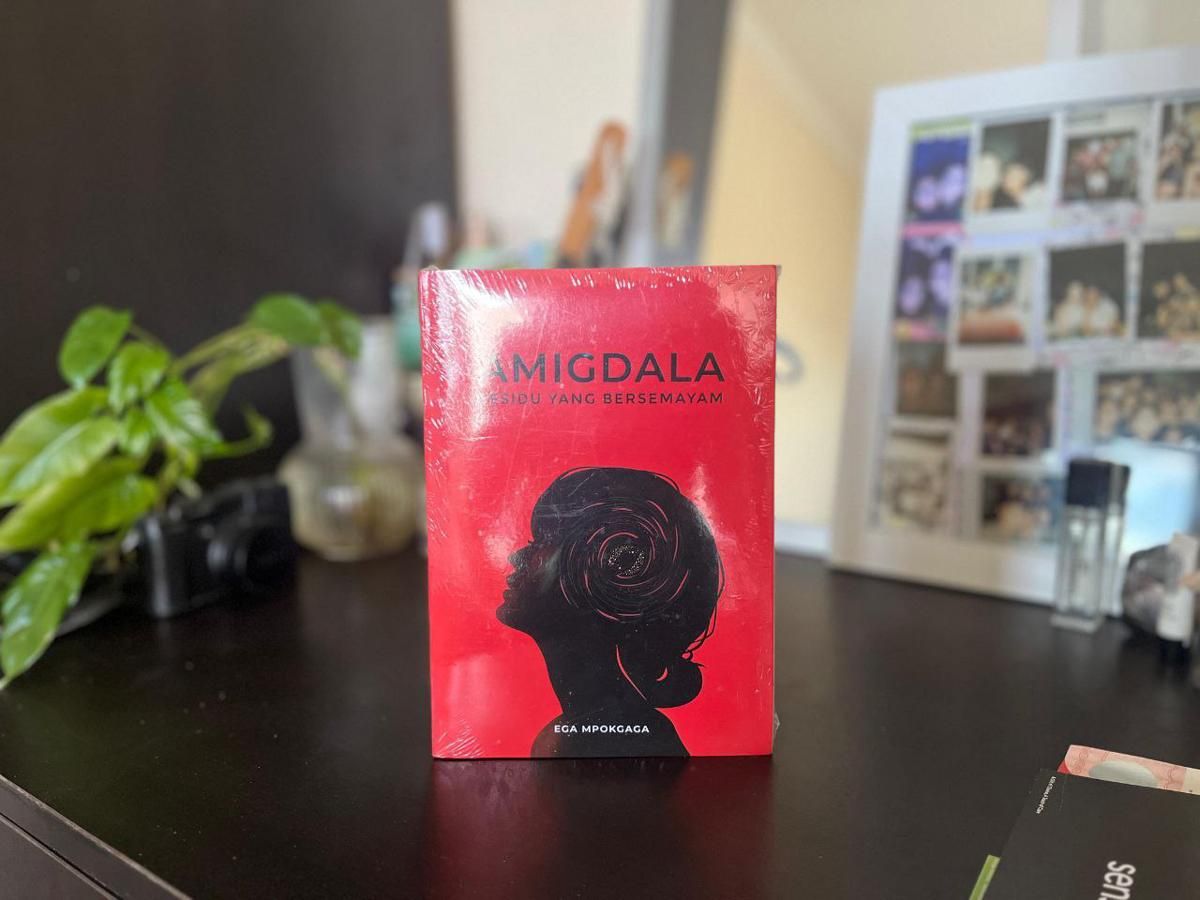 Buku Amigdala: Residu yang Bersemayam, Perjuangan Keluar dari Emosi Negatif
