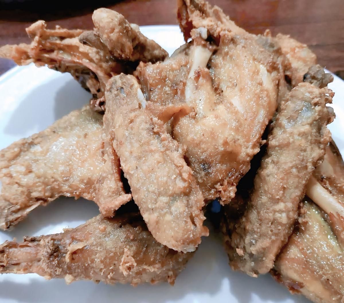 5 Rekomendasi Ayam Goreng Enak di Malang, Empuk dan Gurih Rasanya
