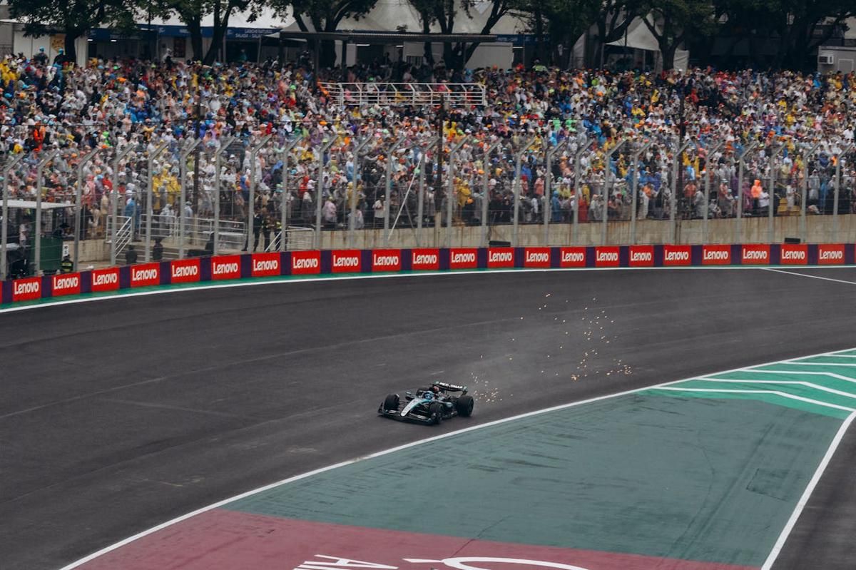 5 Pembalap Formula 1 dengan Balapan Terbanyak sebelum Naik Podium