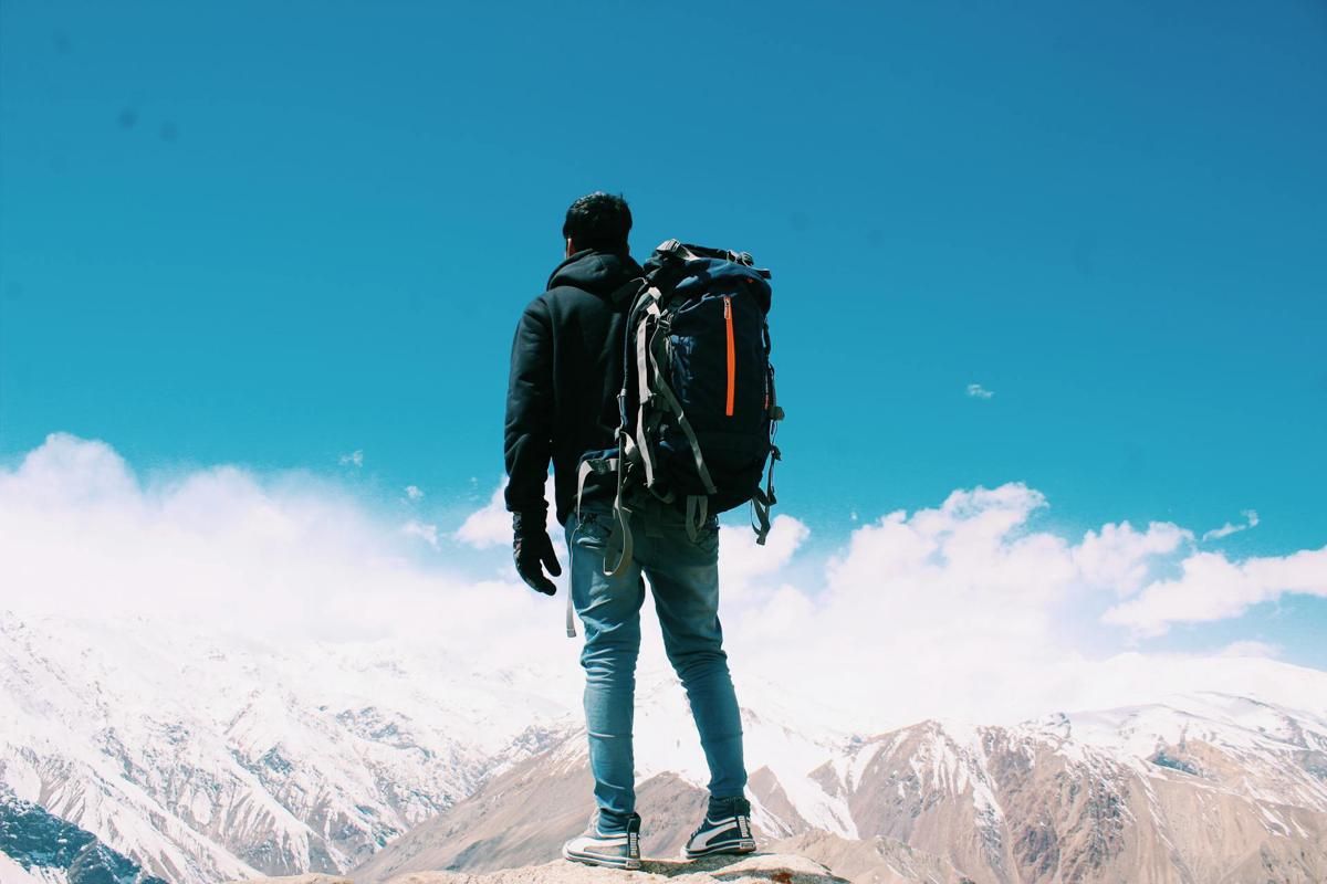 5 Pertimbangan dalam Memilih Carrier atau Koper untuk Traveling