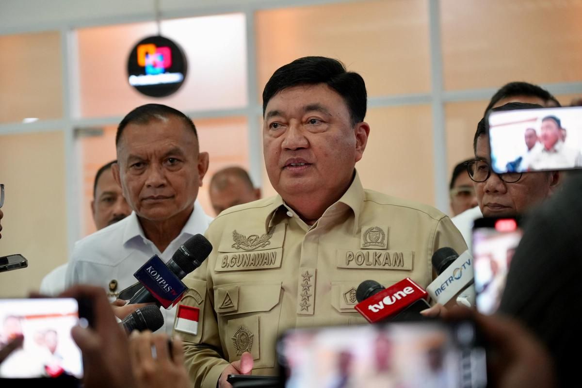 Soal WNI Ditahan Junta Myanmar, Menko Budi: Bisa Jadi Pelaku Scamming