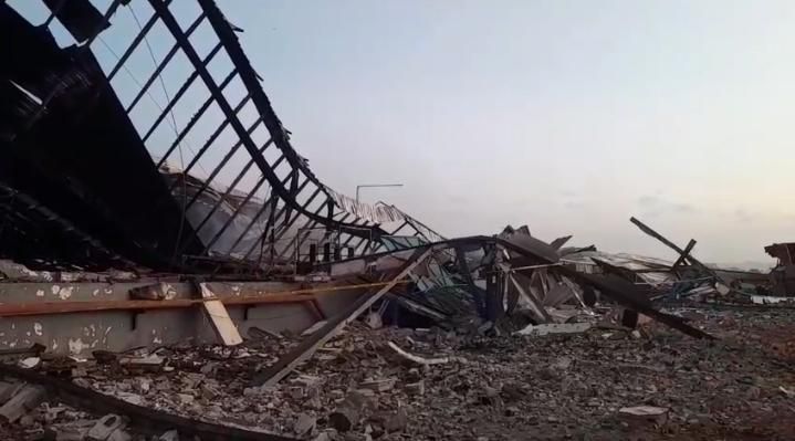 Hidran Mati, Kebakaran Pabrik Sepatu di Ngawi Sulit Dipadamkan
