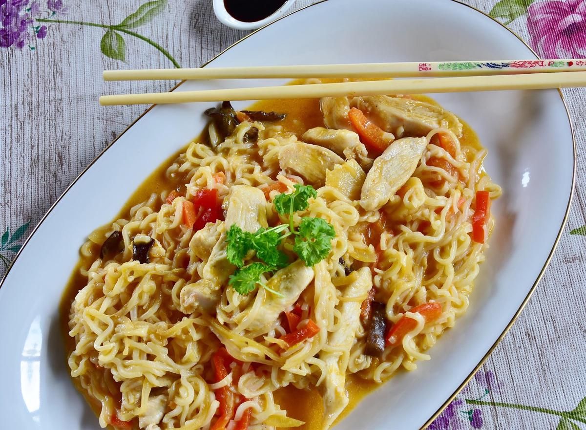 5 Tips Membuat Mi Tek-tek Kuah dari Mi Instan, Gurih Maksimal