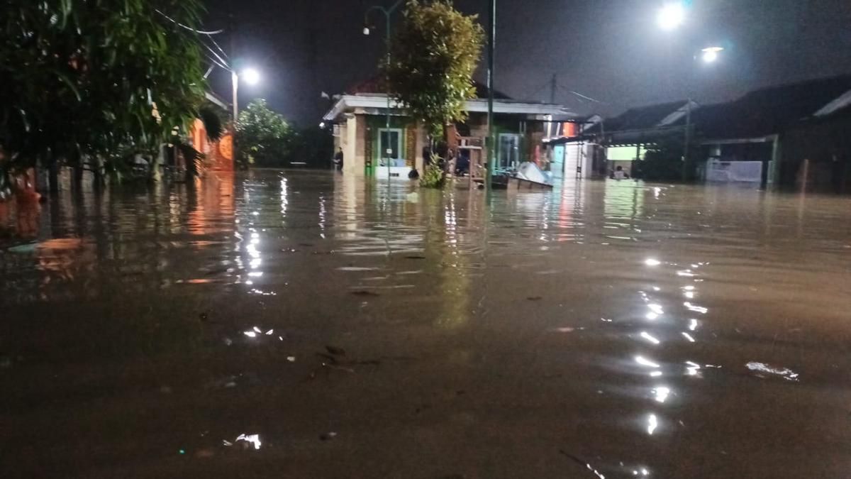 Banjir Kepung Tangerang Raya, Ketinggian Mencapai 1,6 Meter