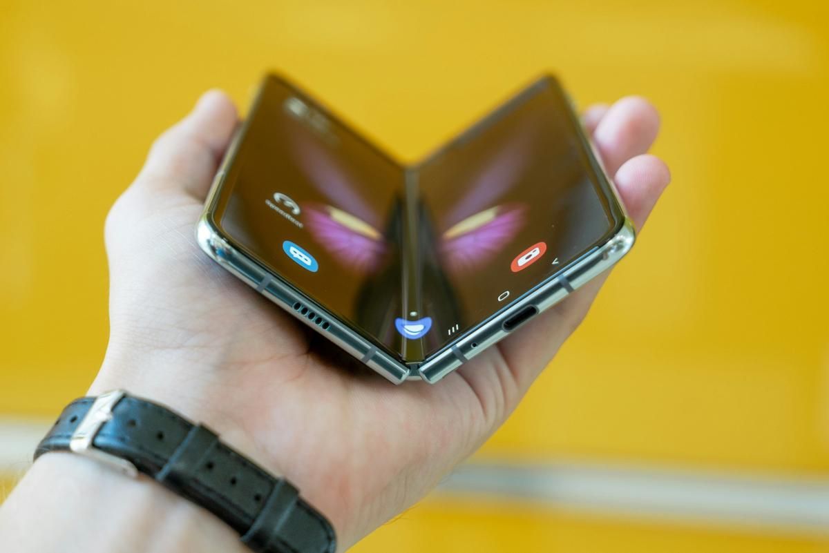Samsung Berencana Rilis Smartphone Lipat Tiga Akhir Tahun Ini