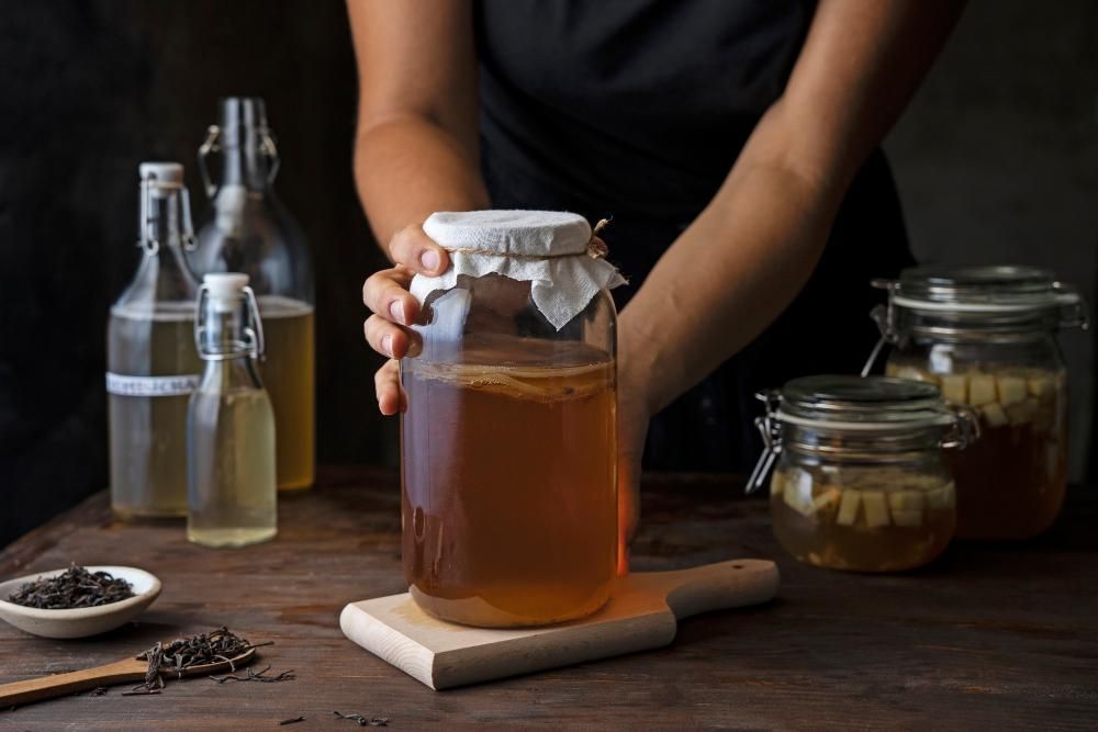 5 Manfaat Kombucha pada Produk Skincare, Bisa Mencerahkan Kulit!