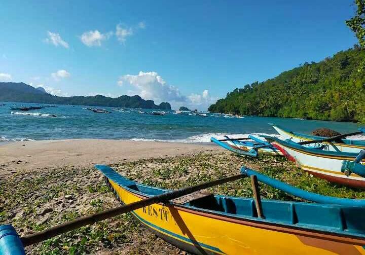 5 Pantai di Trenggalek yang Jarang Dikunjungi Wisatawan, Cocok untuk Healing!