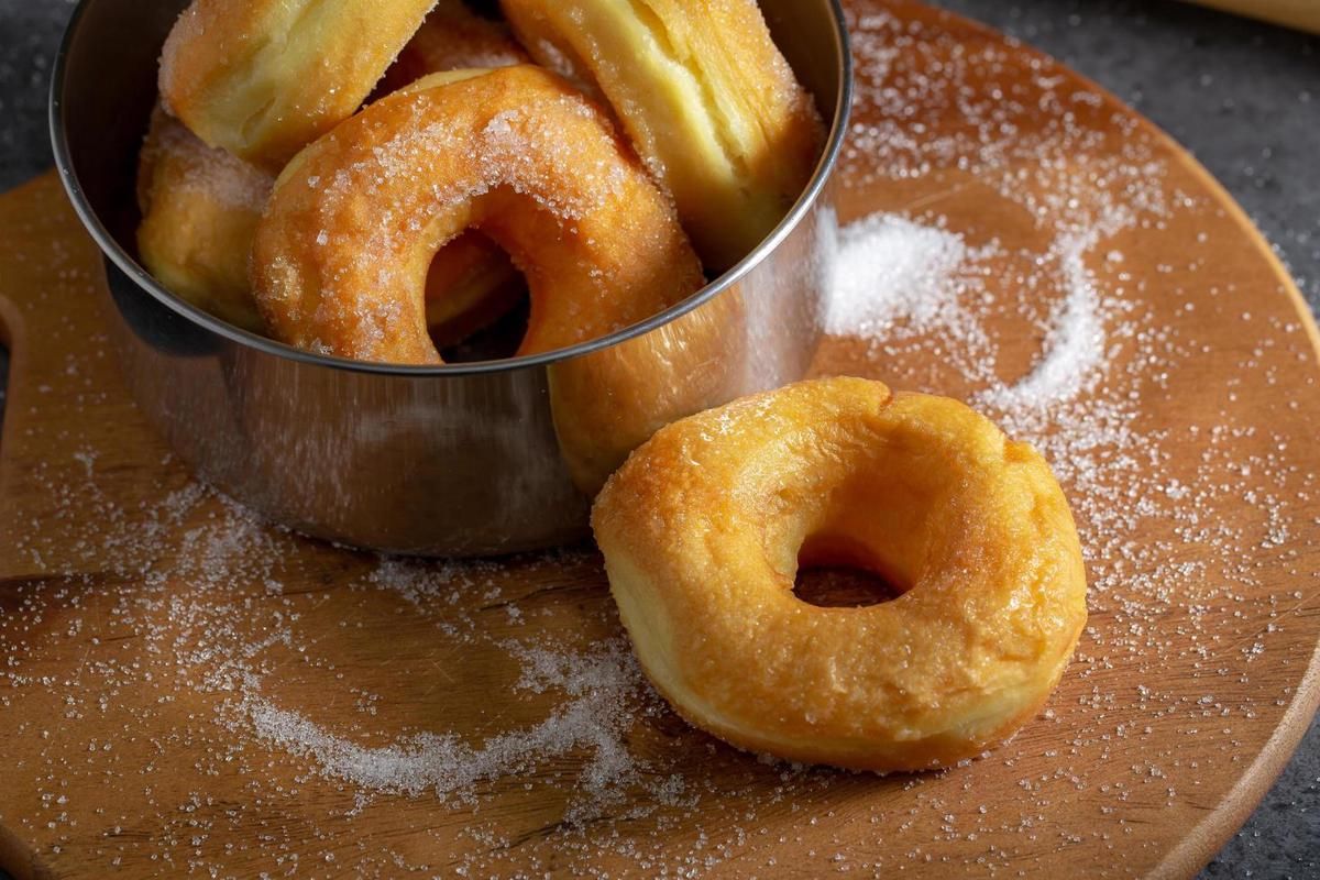 Beda Donat Kentang Vs Donat Terigu, Mana yang Lebih Empuk?