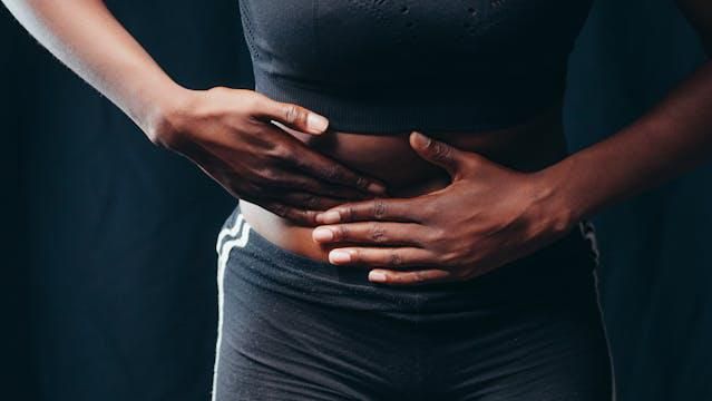 7 Cara Mengatasi Perut Nyeri setelah Olahraga