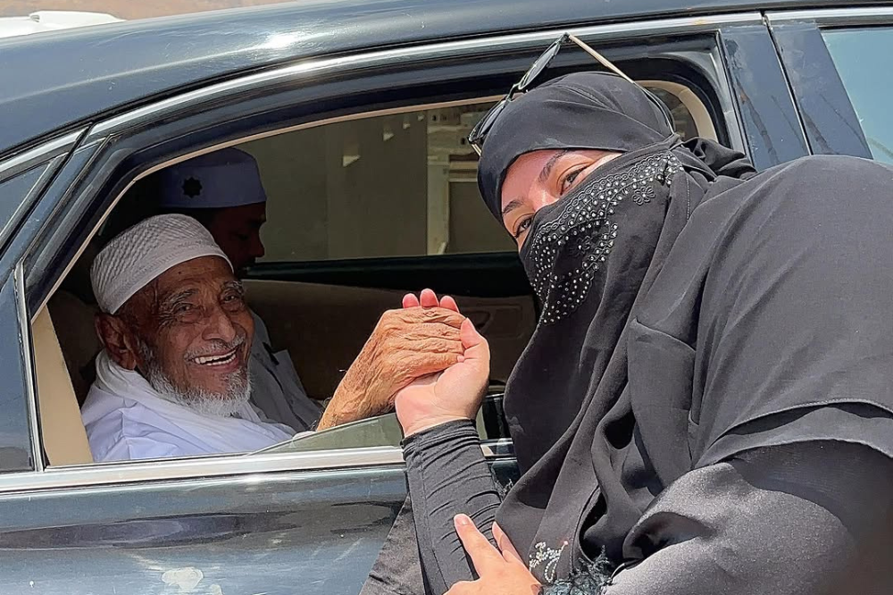5 Fakta Mertua Tasyi Athasyia, Ulama Besar di Pondok Pesantren
