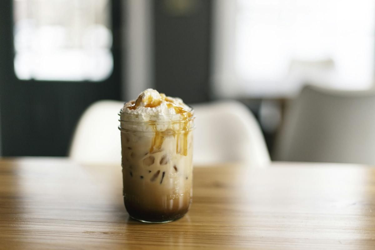 4 Tips Membuat Caramel Macchiato di Rumah, Creamy bak di Kafe!