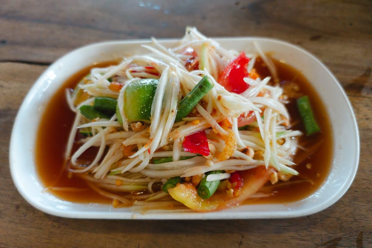 Resep Som Tam ala Lisa BLACKPINK, Salad Pepaya Muda Segar