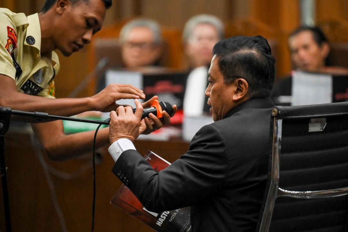 Sekjen PDIP Hasto Kristiyanto Terisak Saat Singgung Peristiwa Kudatuli