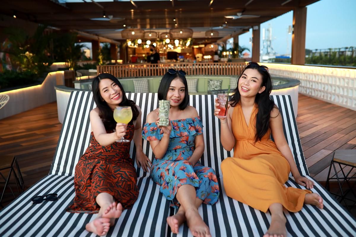Nikmati Sunset Kuta dari Ketinggian, Serunya Bersantai di TRIBE Bali