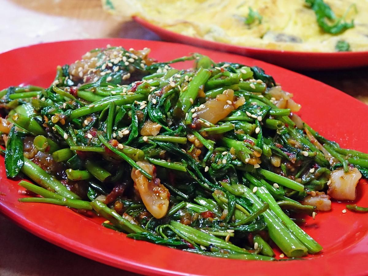 Resep Tumis Kangkung Saus Tiram untuk Anak Kos, Murah Meriah!