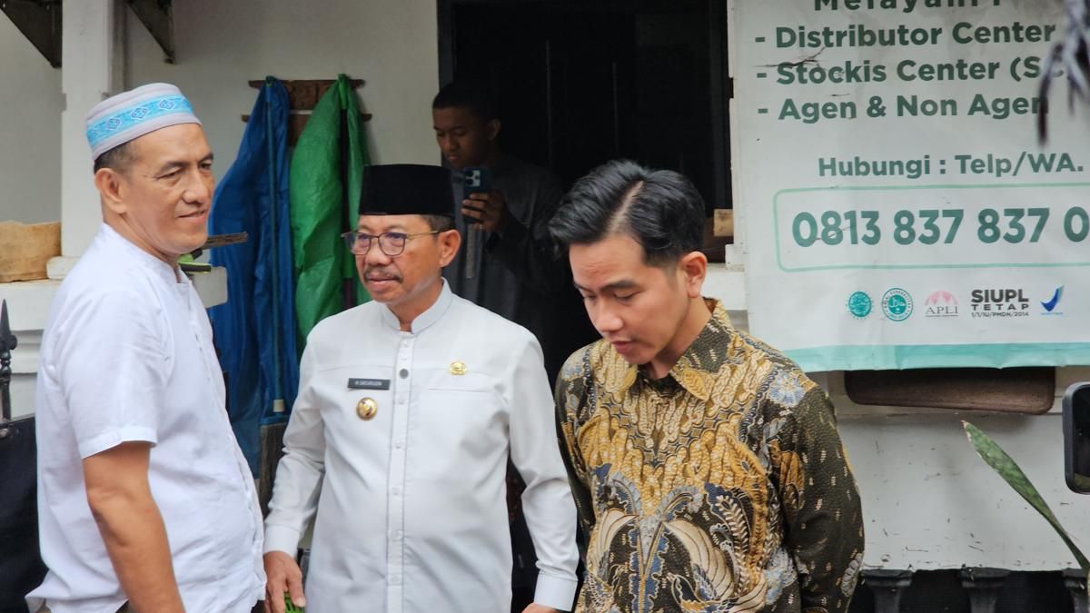 Tinjau Ciledug Indah, Gibran Minta Daerah Banjir Diinventarisir