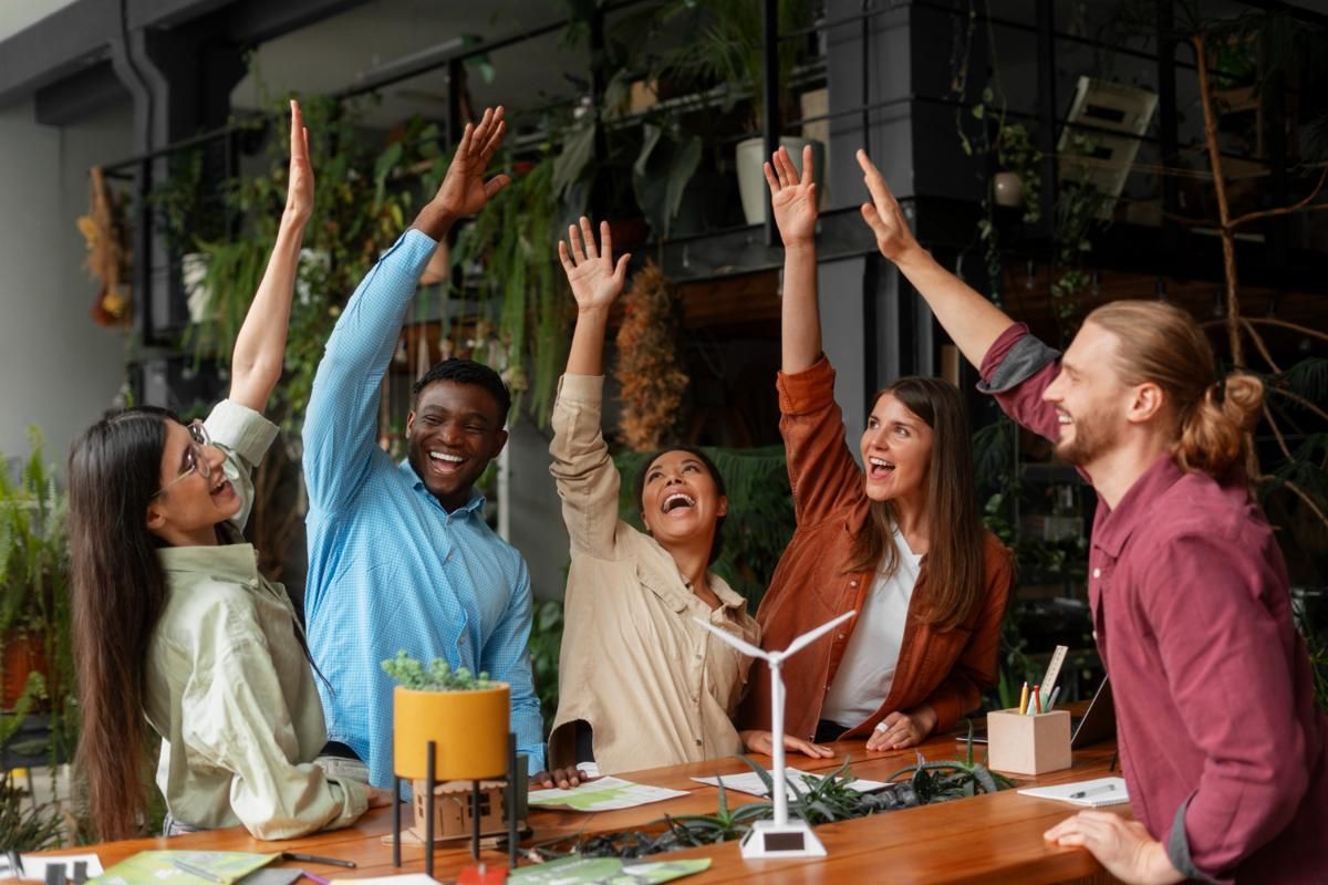 5 Tipe MBTI yang Paling Social Butterfly, Kamu Termasuk Gak?