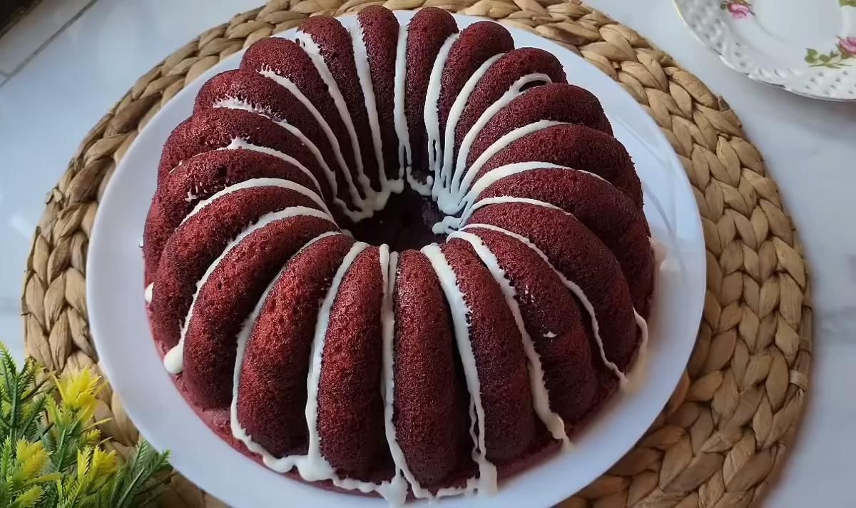 Resep Cake Red Velvet Keju Lumer yang Lembut dan Creamy