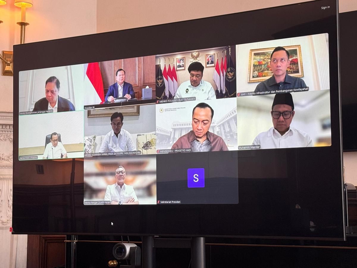 Prabowo Soroti Cuaca Ekstrem Jakarta di Rapat Akhir Pekan
