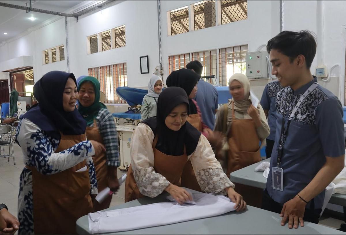 Mahasiswa Poltekpar Makassar Ajak Masyarakat Belajar Hospitaliti