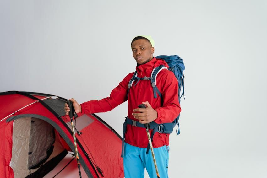 Mengenal Sistem Layering Pakaian Gunung, Biar Tetap Hangat dan Nyaman