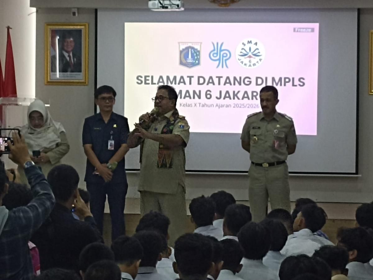 Nostalgia di SMAN 6, Rano Karno Beri Wejangan ke Gen Z
