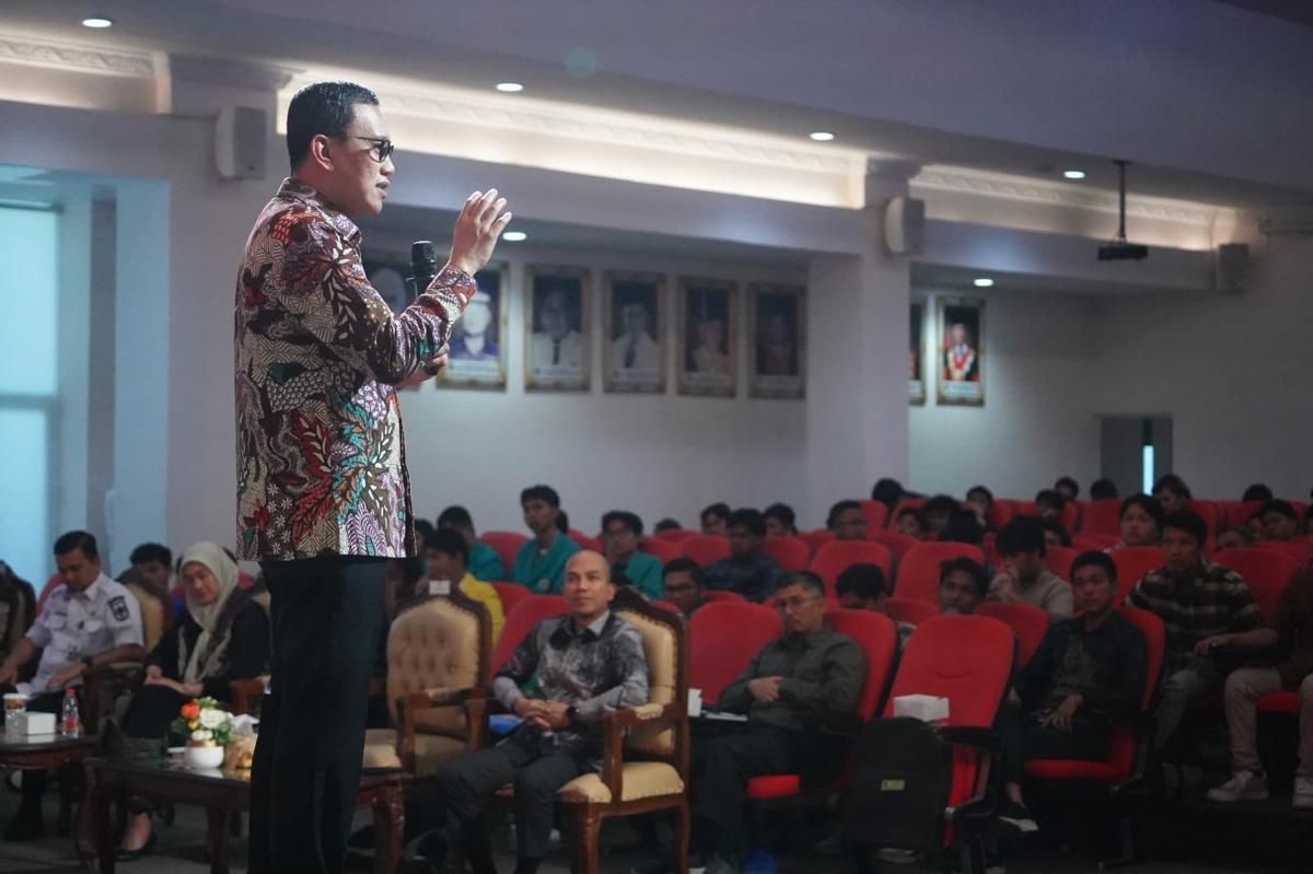 Menteri P2MI Ajak Generasi Muda di Pekanbaru Bekerja di Luar Negeri 