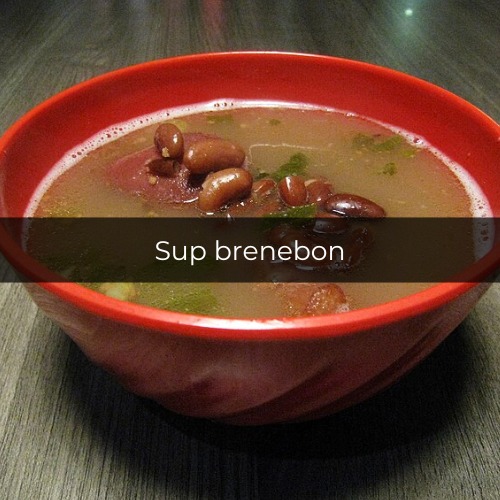 Potret sup brenebon khas Manado (commons.wikimedia.org/ Gunawan Kartapranata)