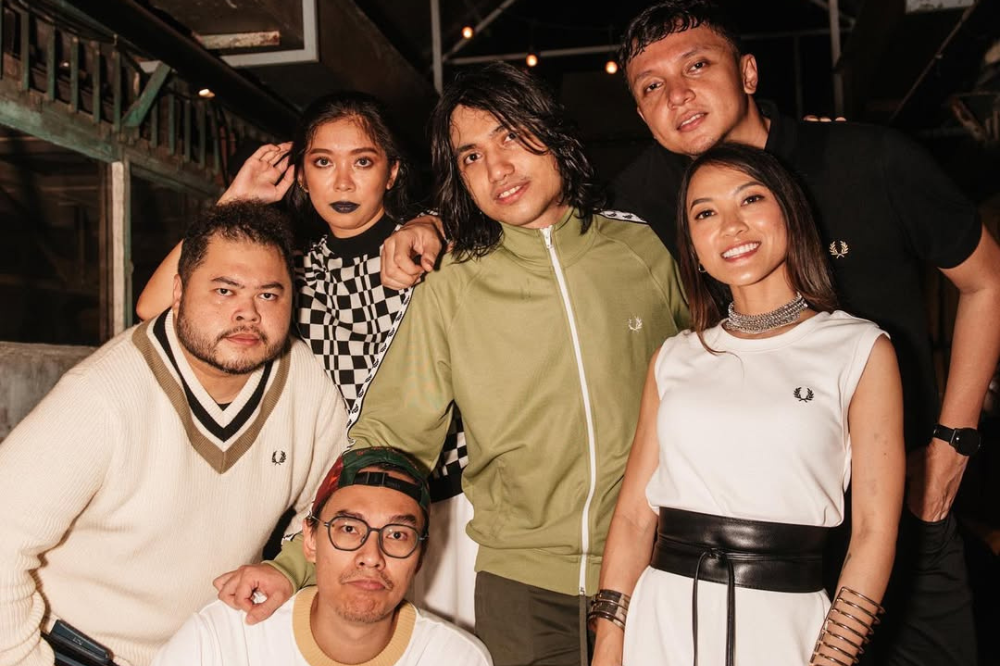 6 Lagu Barasuara Ini Bisa Ditafsirkan sebagai Tema Cinta Tak Biasa