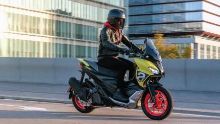 Aprilia SR-GT 200: Spesifikasi, Harga, dan Fitur