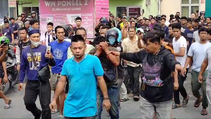 [BREAKING] Eksekusi Lahan 17 Hektare Tanjung Mulia Ricuh, 2 Warga Luka-luka