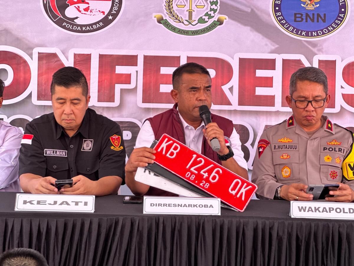 Kurir Narkoba di Pontianak Pakai Plat Dinas Bodong Untuk Antar Sabu 