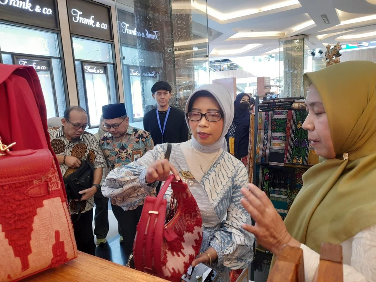 Dekranasda Jabar Akan Tawarkan Produk Unggulan ke Pasar Global