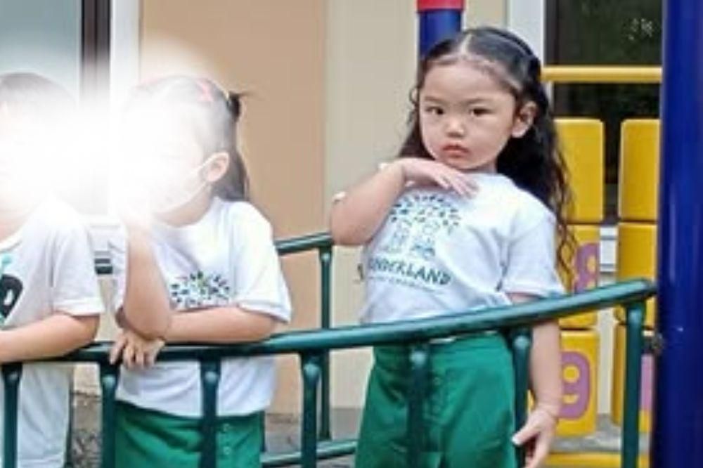 9 Foto Lucu Anak Artis yang Sudah Punya Bakat Model Sejak Kecil