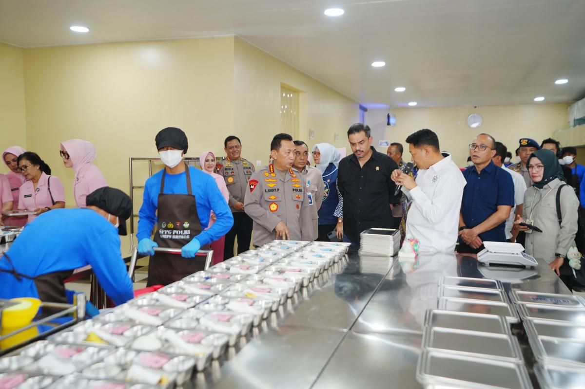 Resmikan 28 SPPG Polri, Kapolri Instruksikan Perkuat Quality Control