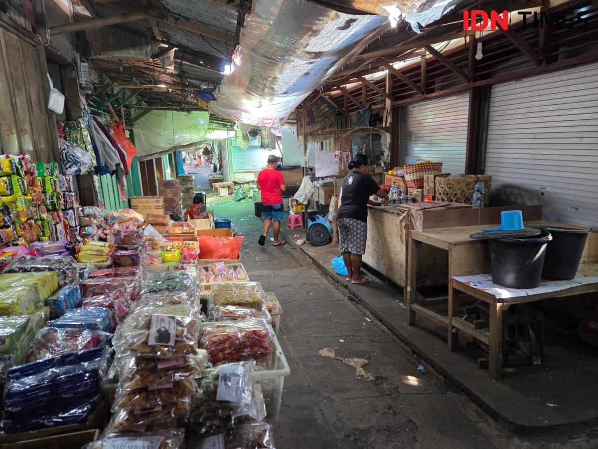 Jalan Jebol, Pendapatan Pedagang Pasar Bajera Turun 20 Persen