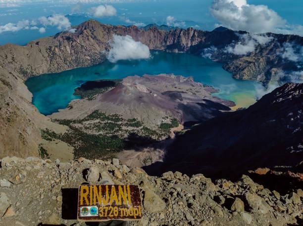 Deretan Kasus Pendaki WNA Terjatuh saat Mendaki Gunung Rinjani