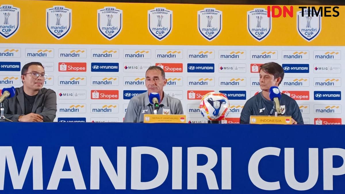 Vanenburg Gak Tahu Regulasi, yang Penting Timnas U-23 Menang Terus