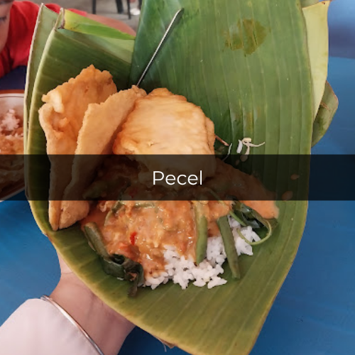 Potret nasi pecel khas Madiun (IDN Times/Fasrinisyah Suryaningtyas)