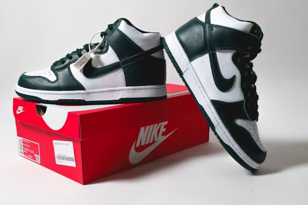 10 Sepatu Nike Termahal di Dunia, Capai Miliaran Rupiah!