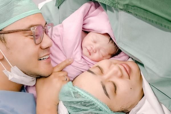 7 Potret Hemas Nura, Istri Danang Pradana Melahirkan Anak Pertama