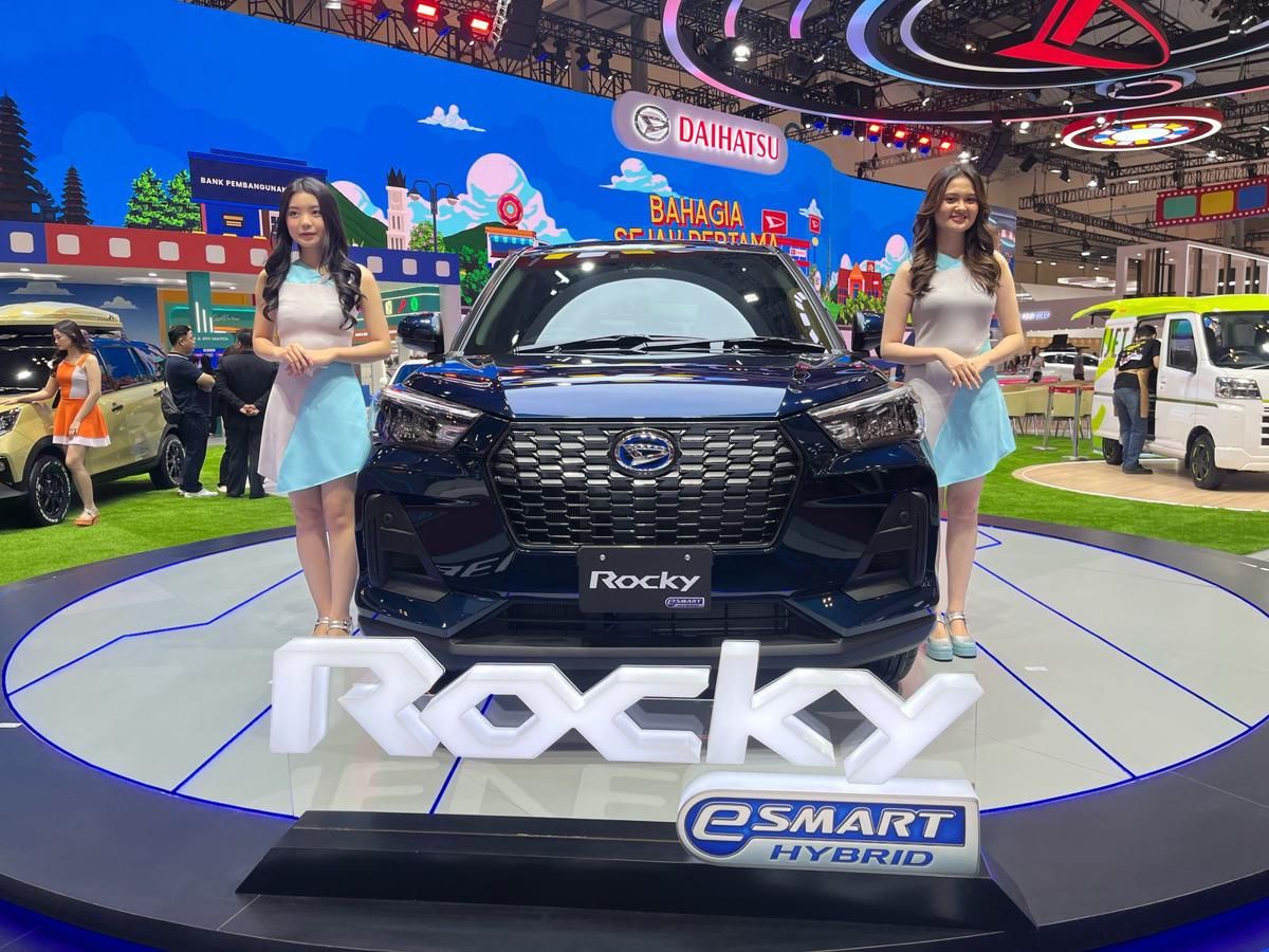 Keunggulan Daihatsu Rocky Hybrid, Irit Tapi Tetap Responsif! 