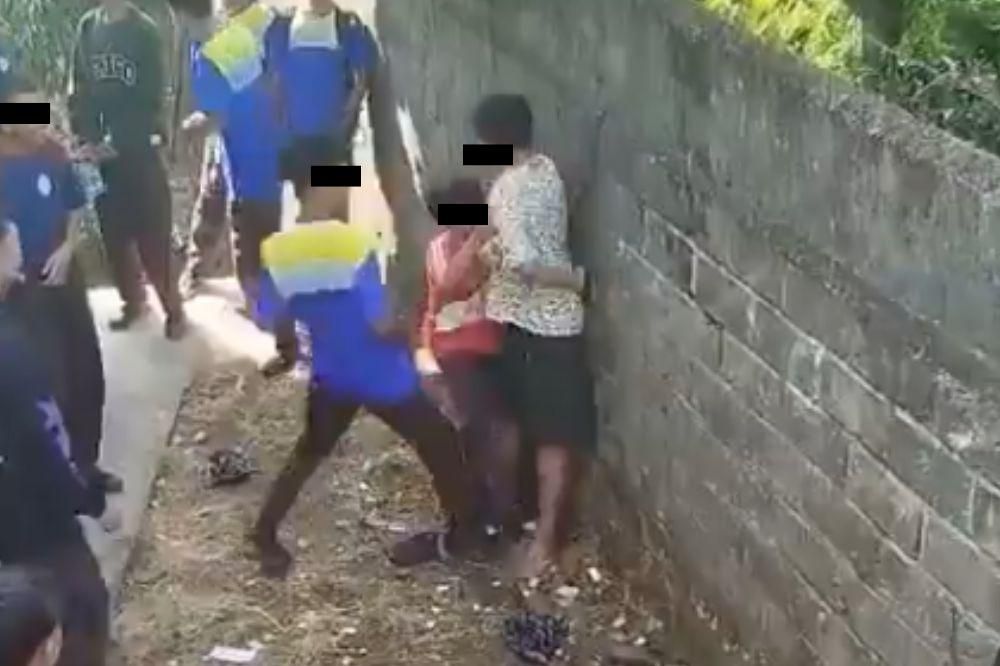 Viral! Siswa SMP di Blitar Dikeroyok 20 Kakak Kelas saat MPLS