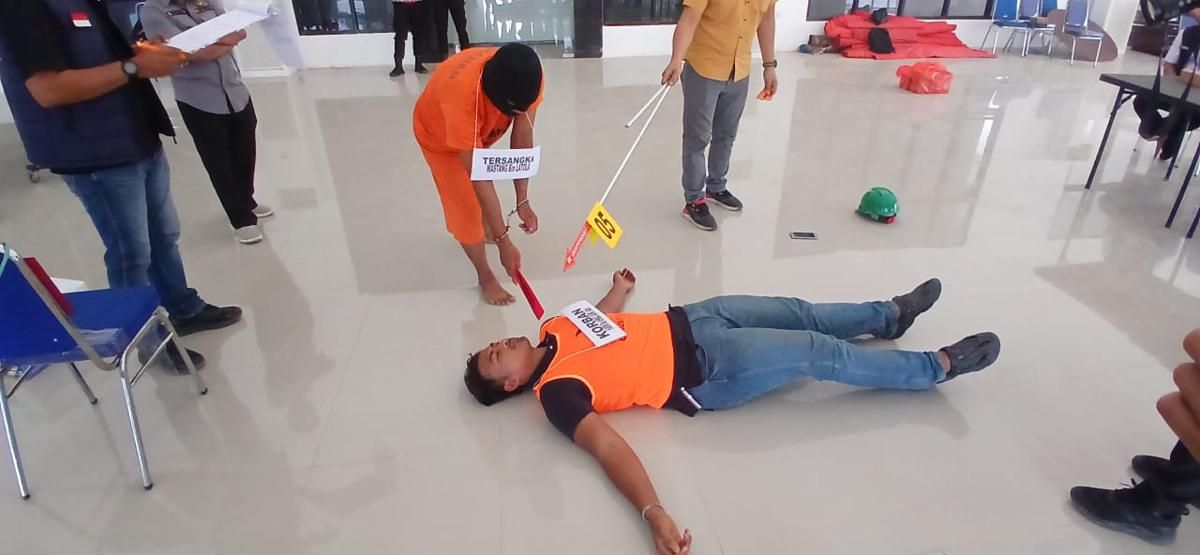 Rekonstruksi Pembunuhan di Babulu, Pelaku Peragakan 31 Adegan